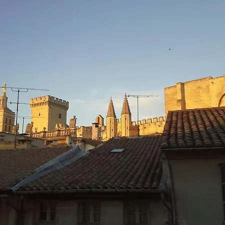 2 Pieces Magnifiques Vue De Papes Apartment *